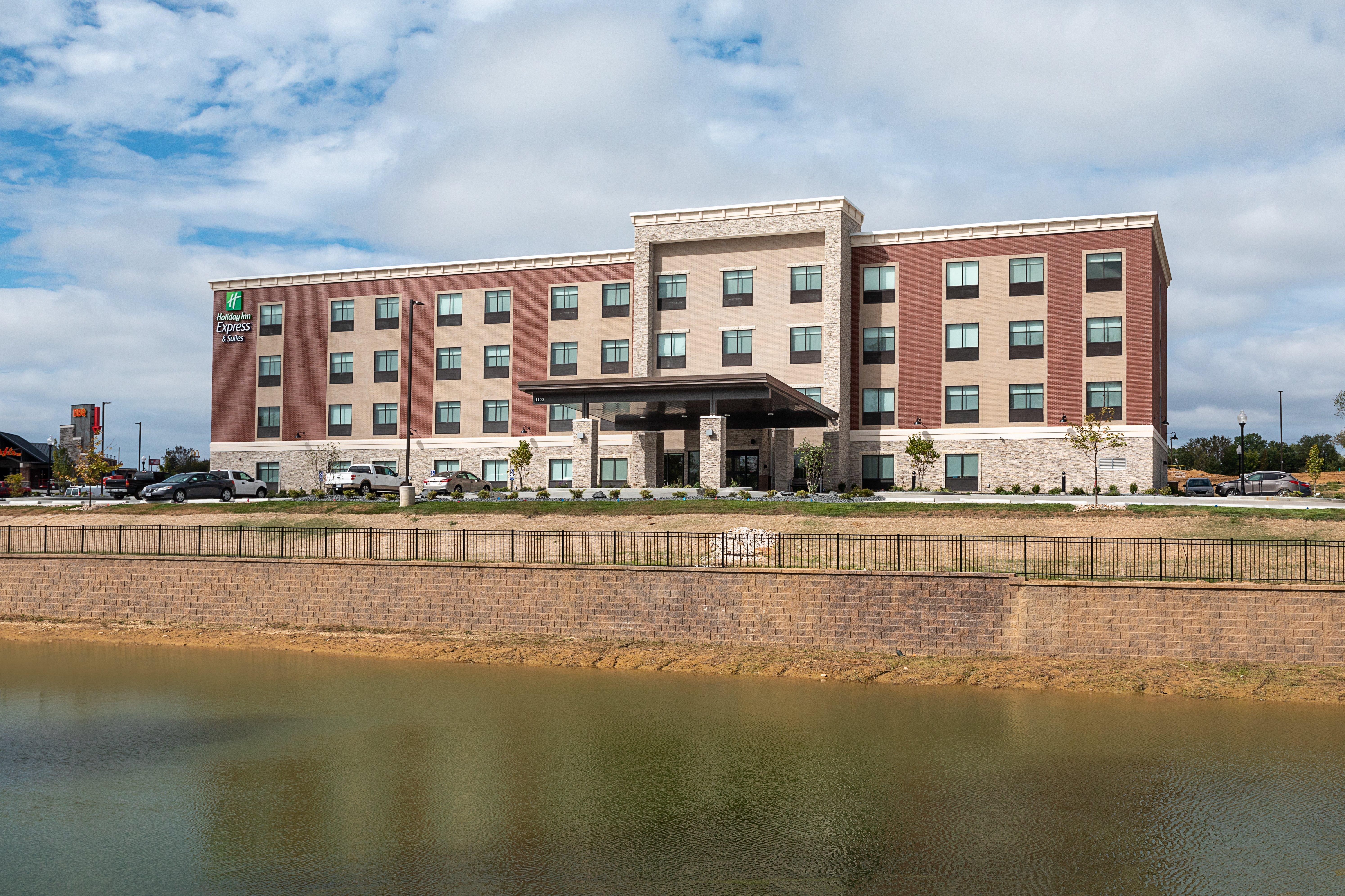 Holiday Inn Express & Suites - Wentzville St Louis West By Ihg Εξωτερικό φωτογραφία